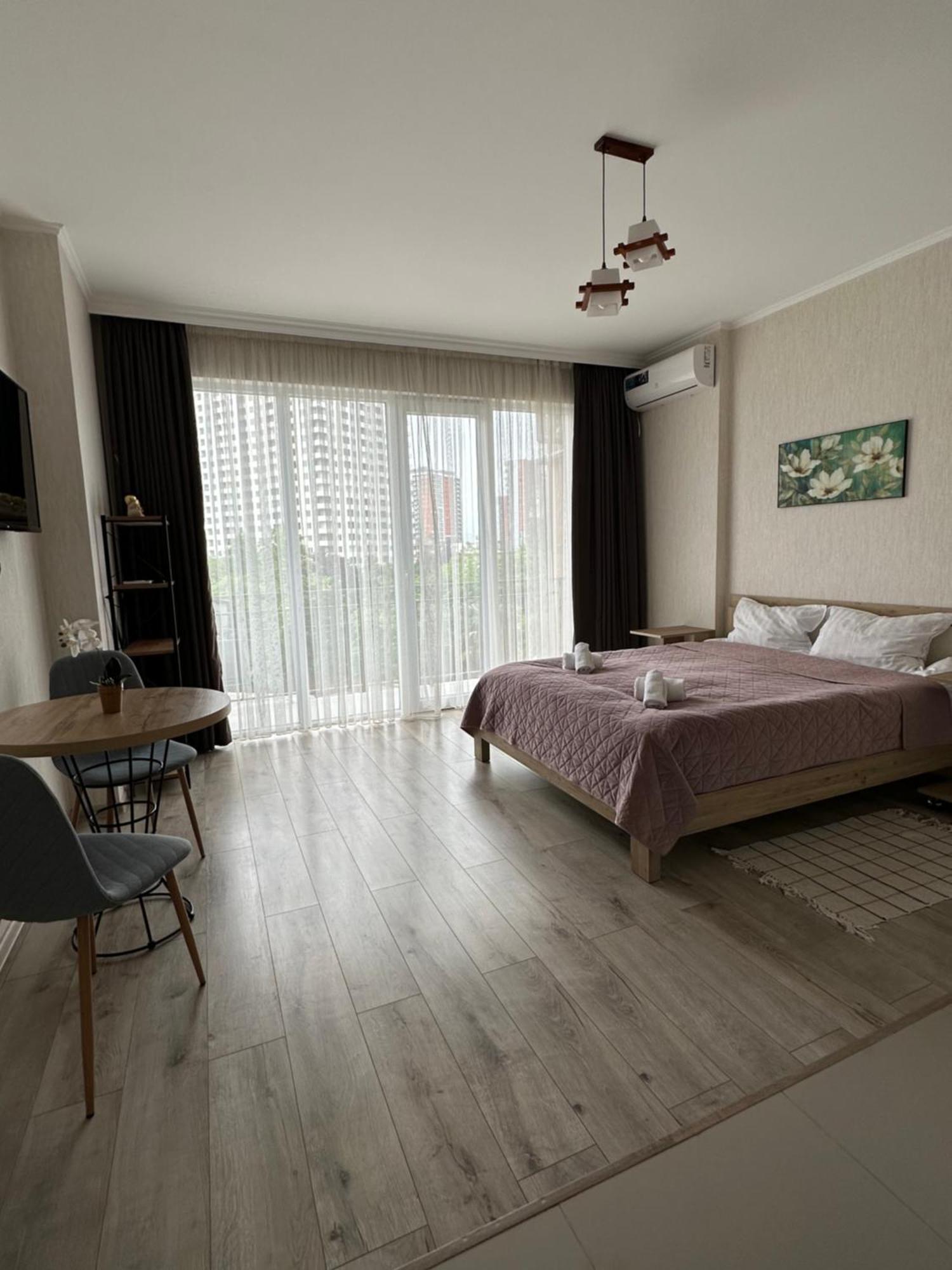 Orange Batumi Travel Apartment Luaran gambar